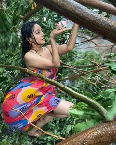 Deepika Singh Goyal : तोक्ते वादळाच्या थैमानात अभिनेत्रीचं फोटोशूट ठरलं वादग्रस्त, 'दिया और बाती हम' फेम दीपिका ट्रोल