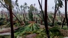 Cyclone Tauktae ने मुंबई और गुजरात से सटे समंदरों में मचाई तबाही, 93 लोग अब भी लापता | नमस्ते भारत