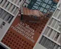 Cyclone Tauktae :અમદાવાદમાં વાવાઝોડાએ કહેર મચાવ્યા બાદ સામે આવી તસવીરો, અનેક વાહનોનો વળી ગયો સોથ