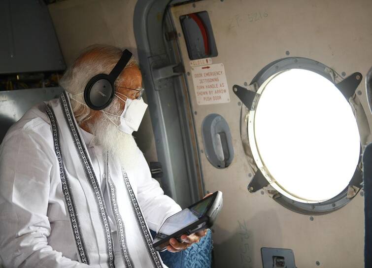 पीएम मोदी ने तूफान प्रभावित इलाकों का किया हवाई सर्वेक्षण, गुजरात को दिया 1000 करोड़ रुपये का राहत पैकेज