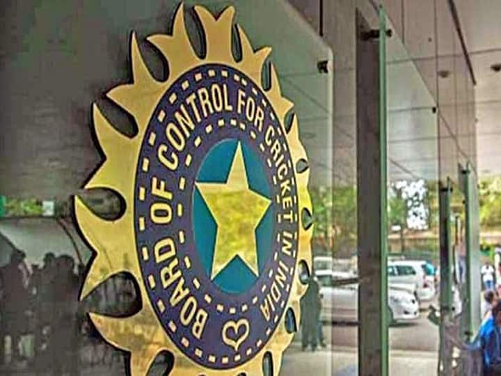 BCCI announces for contributing 10-Litre 2000 Oxygen concentrators to boost India’s efforts for COVID19 BCCI on Covid19: कोरोना संकटात बीसीसीआयचा मदतीचा हात, 10 लीटरचे 2000 ऑक्सिजन कॉन्सन्ट्रेटर देण्याची घोषणा