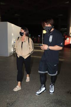 Asim Riaz और Himanshi khurana हुए एयरपोर्ट पर स्पॉट, सामने आईं ये तस्वीरें