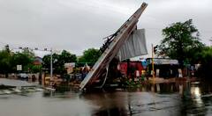 Cyclone Tauktae :અમદાવાદમાં વાવાઝોડાએ કહેર મચાવ્યા બાદ સામે આવી તસવીરો, અનેક વાહનોનો વળી ગયો સોથ