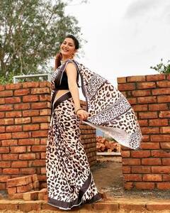 साड़ी में फिर धड़काया Sapna Chaudhary ने फैन्स का दिल, इस अंदाज में खेत में करवाया फोटोशूट