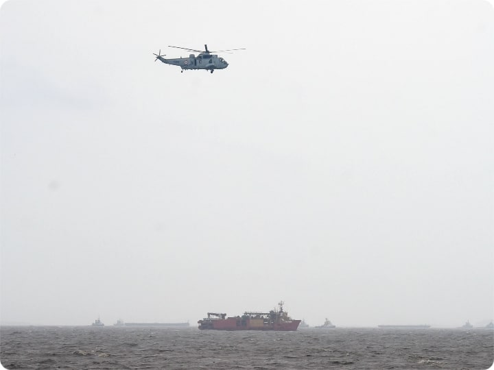 Cyclone Tauktae 40 dead bodies recovered after barge P305 sinks into Arabina Sea ann ताउते चक्रवात: ONGC के बार्ज P-305 हादसे में समुद्र से 49 शव बरामद,  पुलिस ने दर्ज किया 35 लोगों का बयान