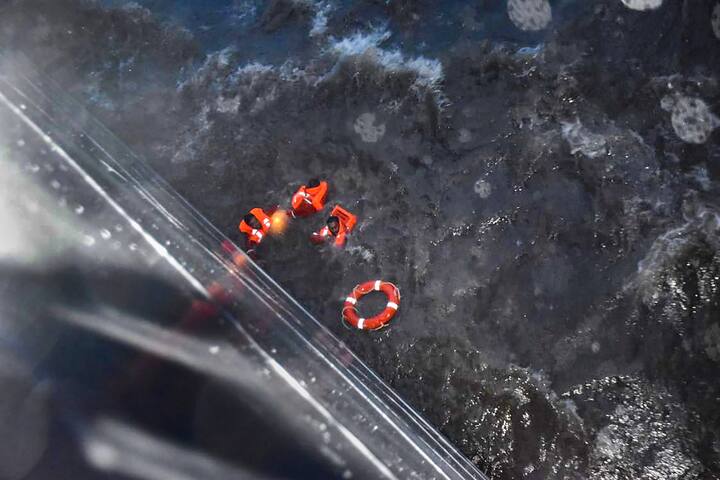 Indian Navy has found 37 bodies in the Arabian sea till now. The Ministry of Petroleum and Natural Gas announced a high-level inquiry into “lapses and gaps” in the system. (Image Source: PTI)