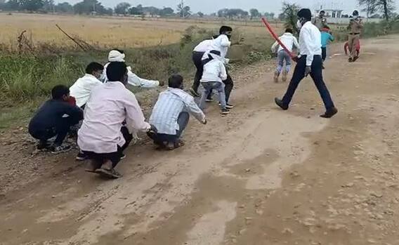 MP: કોરોના કાળમાં લગ્નમાં 300 લોકો થયા એકઠા, પોલીસે દેડકાની જેમ કૂદાવીને આપી સજા