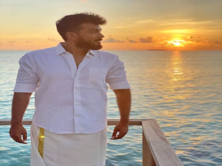 வெறும் புத்திகெட்ட பாவிகளின் நடுவே, பொலம்பும் என் உயிரே உயிரே..!
