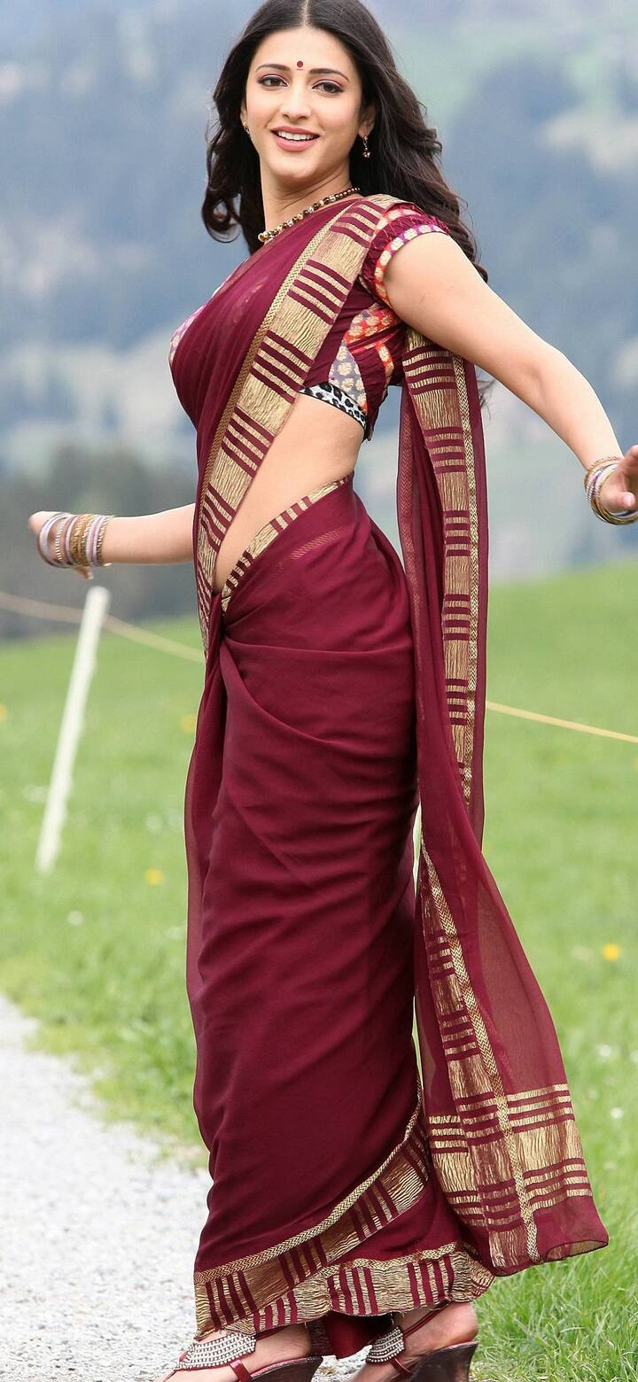 खुद को स्वतंत्र लड़की बताते हुए श्रुति हासन ने कहा था, 'मेरी अपनी लिमिटेशन हैं. मेरे पास माता-पिता नहीं हैं जो मेरी मदद करेंगे. मैं अपना हर अच्छा या बुरा फैसला खुद लेती हूं.'