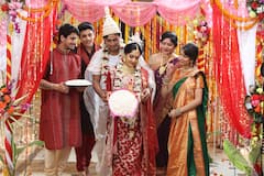 সোশ্যাল ডিস্টেনসিং বহাল থাকুক, মনের ডিস্টেনসিং নয়