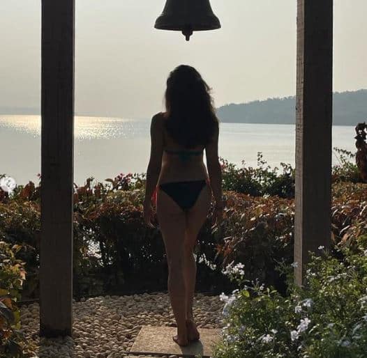 Recently Pooja also shared a super-hot click of herself posing in a two piece bikini set as she looks at the sea. [pic credit: Instagram/Pooja Batra]