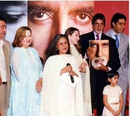 मीडिया रिपोर्ट्स की माने तो इसी कारण से बबीता ने एक शर्त अमिताभ बच्चन के सामने रख दी थी. वो शर्त थी बच्चन परिवार की प्रोपर्टी में से अभिषेक का हिस्सा पहले ही उनके नाम कर देने की. जब बच्चन परिवार ने ये डिमांड सुनी तो वो हैरान रह गए.(फोटो - सोशल मीडिया)