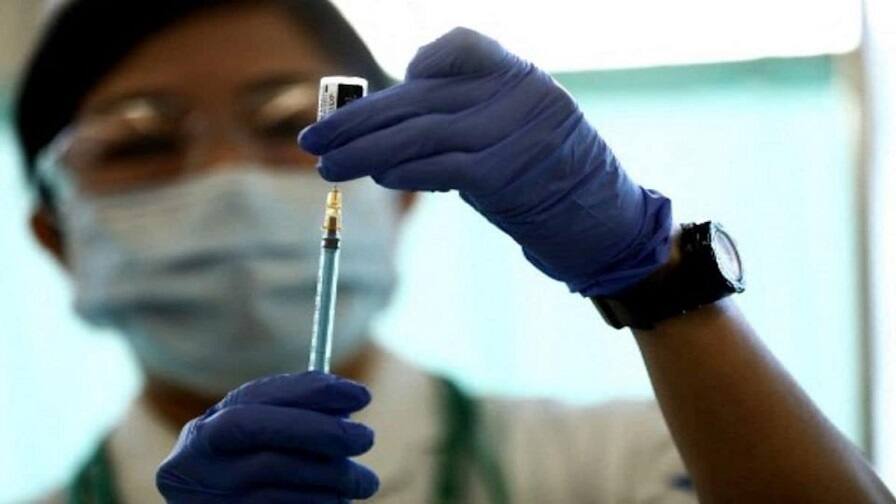 Gujarat Corona : First injection of antibody cocktail to Vadodara woman for corona treatment, oxygen level up Gujarat Corona : રાજ્યમાં પ્રથમ એન્ટીબોડી કોકટેલ ઈન્જેકશન વડોદરાની મહિલાને અપાયું, શું થઈ અસર?