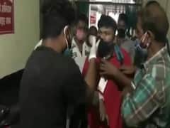 DMCH में खून की कालाबाजारी कर रहे शख्स को लोगों ने पीटा, 13 हजार रुपये में की थी एक यूनिट की डील