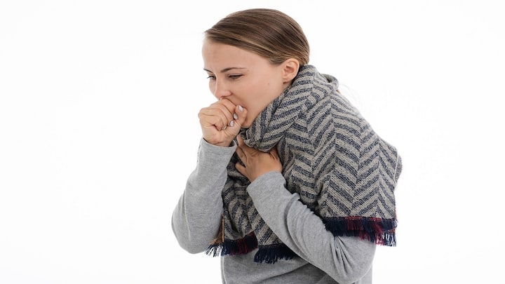 Prevention From Cough, Cold and Flu in this Season, Apply These Home Remedies बारिश में खांसी-जुकाम और सीजनल फ्लू से कैसे करें बचाव? जानिए घरेलू उपाय