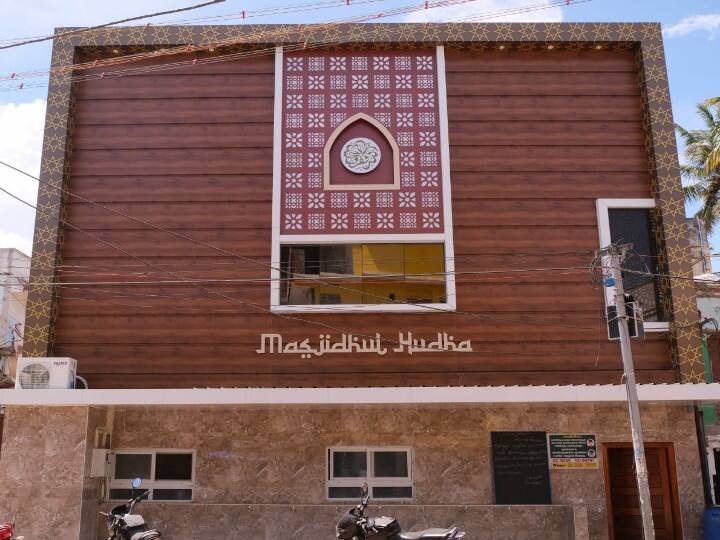 கோயம்புத்தூரில் கொரோனா ஆலோசனை மையமாக மாறிய பள்ளிவாசல் coimbatore mosque has been converted into coronavirus information center கோயம்புத்தூரில் கொரோனா ஆலோசனை மையமாக மாறிய பள்ளிவாசல்