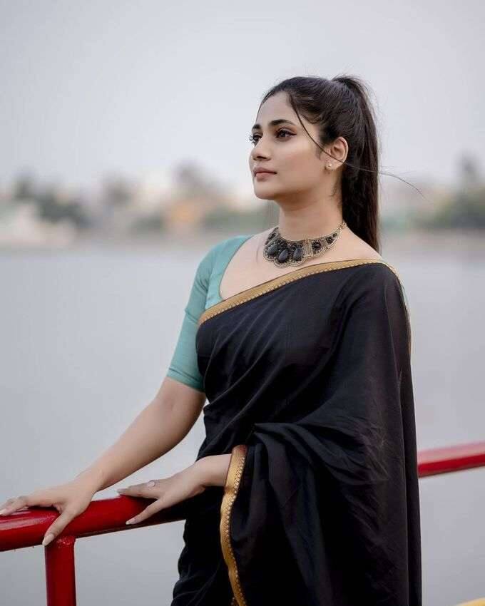 மீன்கொத்திய போல நீ கொத்துர ஆள...