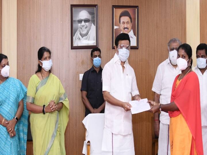 தூத்துக்குடி துப்பாக்கி சூட்டால் பாதிக்கப்பட்டோருக்கு மீண்டும் பணி வழங்கினாரா ஸ்டாலின்? tamilnadu cm mk stalin given appointment orders to tuticorin firing victims kin creates a controversy தூத்துக்குடி துப்பாக்கி சூட்டால் பாதிக்கப்பட்டோருக்கு மீண்டும் பணி வழங்கினாரா ஸ்டாலின்?