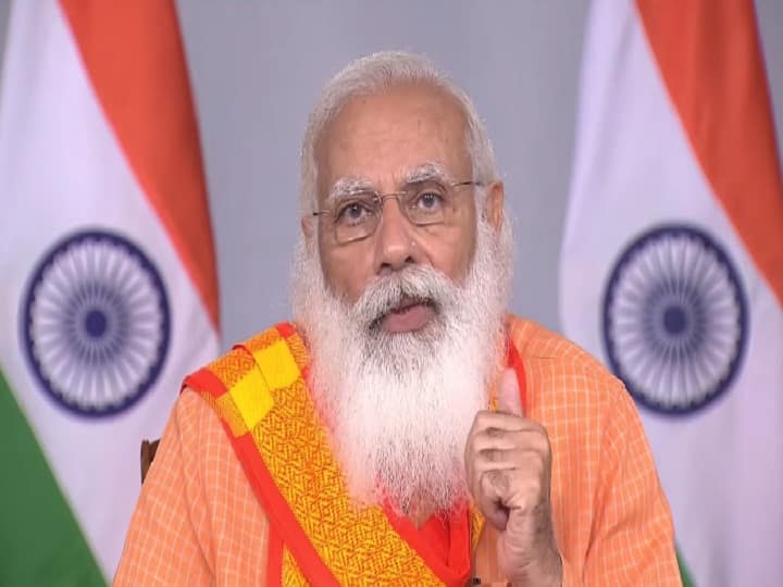 वाराणसी के डॉक्टरों को संबोधित करते वक्त भावुक हुए PM मोदी, नया नारा दिया- जहां बीमार वहां उपचार PM Narendra Modi breaks down interaction doctors paramedical staff frontline health workers Varanasi Uttar Pradesh वाराणसी के डॉक्टरों को संबोधित करते वक्त भावुक हुए PM मोदी, नया नारा दिया- जहां बीमार वहां उपचार