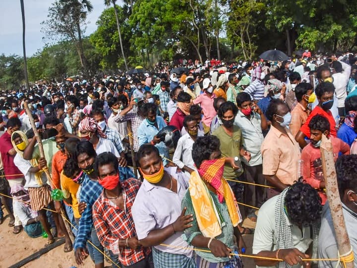 Ayurvedic Cure For Covid-19 Draws Massive Crowd In Andhra Pradesh Nellore