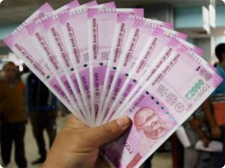 7th Pay Commission: Here's How Your In-hand Monthly Salary Will Increase After DA Hike