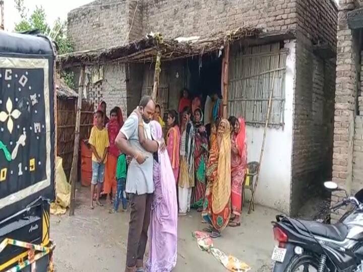 बिहार: बार बालाओं के साथ नाचने को लेकर आपस में भिड़े रिश्तेदार, मारपीट में बुजुर्ग की मौत