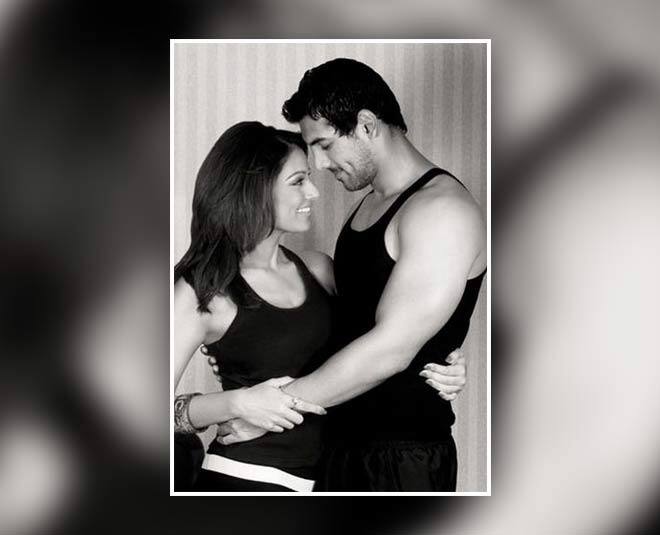 जॉन-बिपाशा एक-दूसरे के इस कदर दीवाने हुए कि जल्द ही दोनों लिव इन में रहने लगे. काफी साल सब कुछ ठीक चला लेकिन फिर 10 साल बाद इन्होंने रिश्ता तोड़कर सबको चौंका दिया.