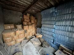 ਪਿੰਡ ਬਾਦਲ 'ਚ ਐਕਸਾਈਜ਼ ਵਿਭਾਗ ਦੀ ਰੇਡ, ਅਕਾਲੀ ਲੀਡਰ ਦੀ ਥਾਂ ਤੋਂ ਵੱਡੀ ਮਾਤਰਾ 'ਚ ਨਕਲੀ ਸ਼ਰਾਬ ਬਰਾਮਦ, ਦੇਖੋ ਤਸਵੀਰਾਂ 