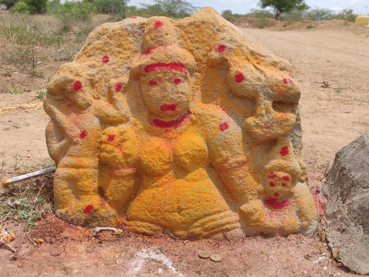 Discovery of a 1200 year old statue near Uttaramerur உத்தரமேரூர் அருகே 1200 ஆண்டுகள் பழமையான மூத்த தேவி சிலை கண்டுபிடிப்பு