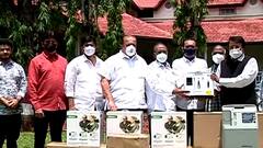 Be Positive : हसन मुश्रीफ फाऊंडेशनकडून मदतीचा हात, रुग्णालयांना 100 ऑक्सिजन कॉन्सन्ट्रेटरचं वाटप