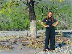 Neha Kakkar: উত্তরাখণ্ডে অপরূপ প্রাকৃতিক পরিবেশে ছুটি কাটাচ্ছেন নেহা কক্কর