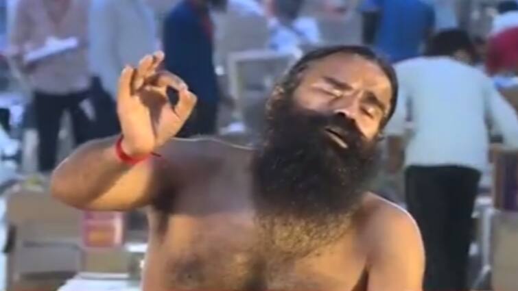 Baba Ramdev will get Corona Vaccine after questioned on Allopathy ਹੁਣ ਬਾਬਾ ਰਾਮਦੇਵ ਵੀ ਲਵਾਉਣਗੇ ਕੋਰੋਨਾ ਵੈਕਸੀਨ, ਐਲੋਪੈਥੀ 'ਤੇ ਸਵਾਲ ਉਠਾਉਣ ਮਗਰੋਂ ਵੱਡਾ ਬਿਆਨ