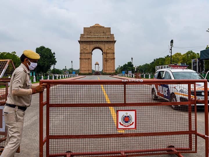 Delhi Lockdown: Arvind Kejriwal plans to extend lockdown by a week amid Covid19 surge Delhi Lockdown Extension: দিল্লিতে ফের বাড়ছে লকডাউনের মেয়াদ, ৩১ মে থেকে আনলক পর্ব শুরুর ইঙ্গিত কেজরিওয়ালের