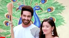 Broom replaces Mobile tower, Nandani finds network for Darsh | Aapki Nazron Ne Samjha