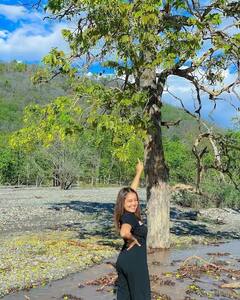 Neha Kakkar: উত্তরাখণ্ডে অপরূপ প্রাকৃতিক পরিবেশে ছুটি কাটাচ্ছেন নেহা কক্কর