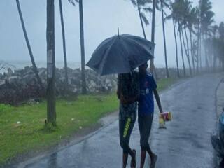 தீவிரம் அடையும் ‛யாஸ்’ புயல்; சென்னை உள்ளிட்ட நான்கு மாவட்டங்களில் லேசான மழைக்கு வாய்ப்பு