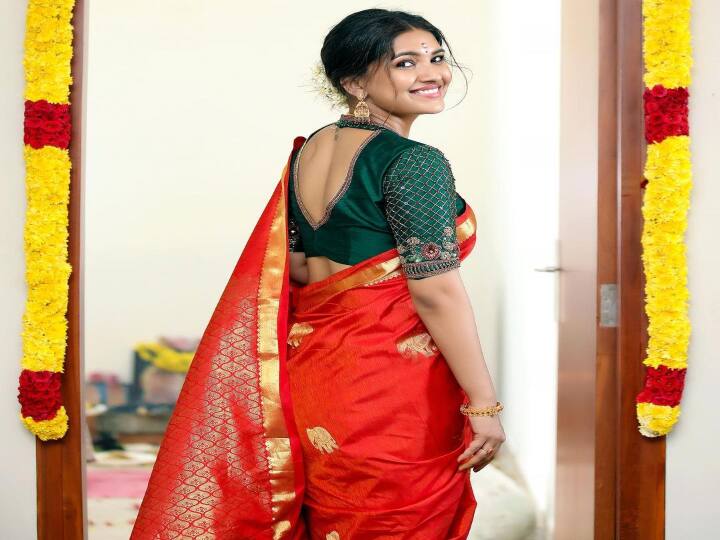 திறமையான தனுஷின் அற்புதமான நடிப்பிற்கு ரசிகை இவர்