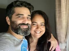 समीरा रेड्डी ने पति अक्षय वर्दे के साथ शेयर की सेल्फी, बताया इस कठिन दौर में खुश रहने का फॉर्मूला