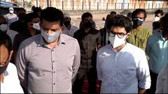 Aditya Thackeray ने मुंबई के मलाड वेस्ट में किया जंबो कोविड सेंटर का दौरा