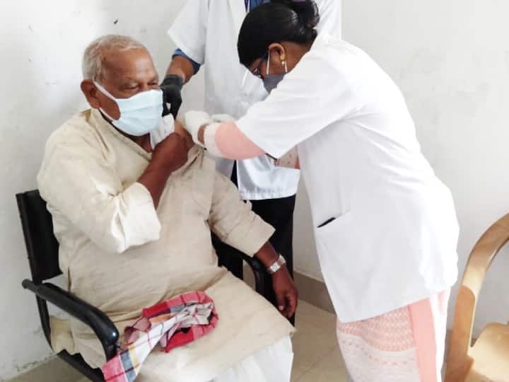 बिहारः जीतन राम मांझी ने ली दूसरी डोज, कहा- वैक्सीनेशन सर्टिफिकेट पर स्थानीय CM की भी हो तस्वीर