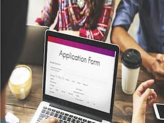 NEET 2021 Registrations: தொடங்கியதும் முடங்கிய நீட் வெப்சைட்; போராடி விண்ணப்பிக்கும் மாணவர்கள்!