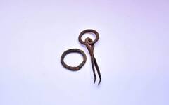 Rajgad fort | राजगड किल्ल्यावर साफ सफाईचे काम सुरू असताना ऐतिहासिक वस्तू हाती