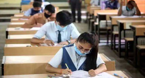Chhattisgarh CGBSE 12th Exam: Chhattisgarh 12th exam to be conducted from June 1, students will be able to take exams from home Chhattisgarh CGBSE 12th Exam : 1 जून से होंगी छत्तीसगढ़ में 12वीं की परीक्षा, घर से एग्जाम दे सकेंगे स्टूडेंट्स