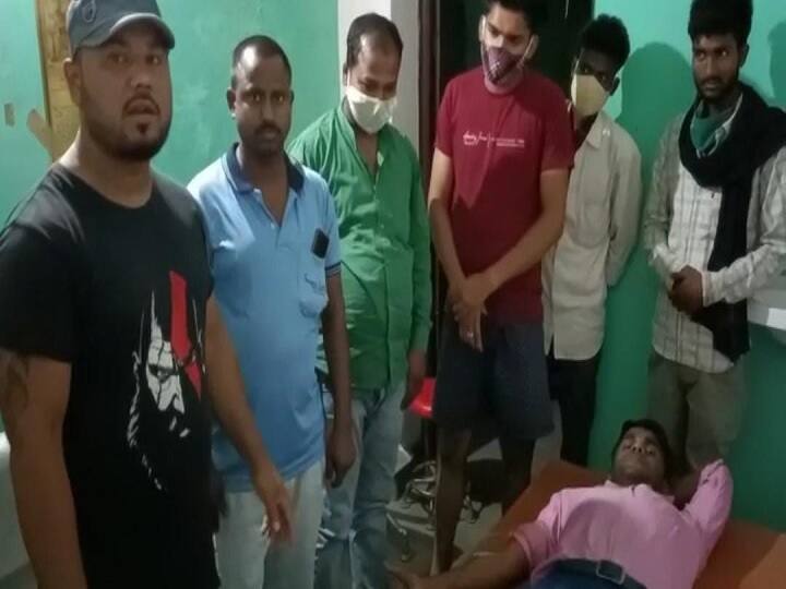 ABP Positive Story: रक्त दान कर लोगों की जान बचा रहे युवा, कोरोना काल दिन-रात कर रहे मरीजों की मदद ABP Positive Story: Youth are saving lives by donating blood, helping patients doing corona period ann ABP Positive Story: रक्त दान कर लोगों की जान बचा रहे युवा, कोरोना काल दिन-रात कर रहे मरीजों की मदद