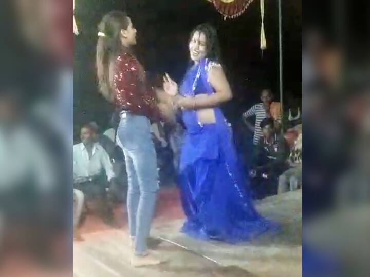 Dance organized in death ceremony at Aurangabad by Bar dancer during lockdown in bihar ann Bihar Lockdown: शादी समारोह के बाद अब श्राद्ध कार्यक्रम में हुआ बार-बालाओं का डांस, VIRAL हुआ वीडियो