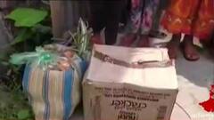 Corona: আলিপুরদুয়ারে 'দুয়ারে জেলাশাসক', করোনা রোগীর বাড়ি গিয়ে দিলেন খাবার