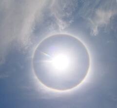 Sun Halo Photos: বেঙ্গালুরুর আকাশে সৌরবলয়, মুগ্ধ হয়ে দেখল গোটা দেশ