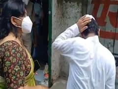 लॉकडाऊनदरम्यान दुकान उघडं पाहून अप्पर जिल्हाधिकाऱ्याला राग अनावर, दुकानदाराच्या लगावली कानशिलात; व्हिडीओ व्हायरल