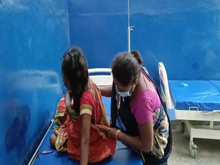 Bihar: The woman suffered for blood in sadar hospital, no one was there to take blood fom doner ann बिहार: सदर अस्पताल में खून के लिए तड़पती रही महिला, ब्लड डोनर से खून लेने वाले कर्मी थे नदारद