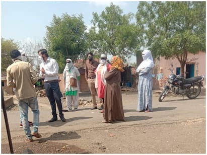 मध्य प्रदेश: उज्जैन में वैक्सीनेशन टीम पर हमला, पुलिस ने 2 लोगों को किया गिरफ्तार मध्य प्रदेश: उज्जैन में वैक्सीनेशन टीम पर हमला, पुलिस ने 2 लोगों को किया गिरफ्तार